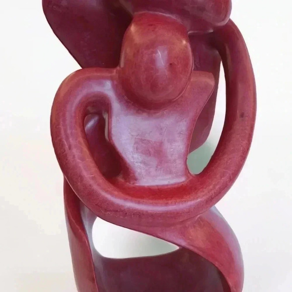 Hand Carved Red Soapstone Art Sculpture of Couple Kissing - Picture 3 of 5